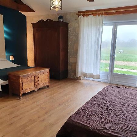 Bed and Breakfast Le Domaine De Bellevue Tanzac Exterior foto