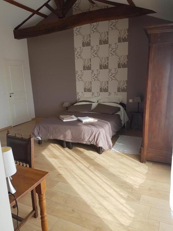 Bed and Breakfast Le Domaine De Bellevue Tanzac Exterior foto