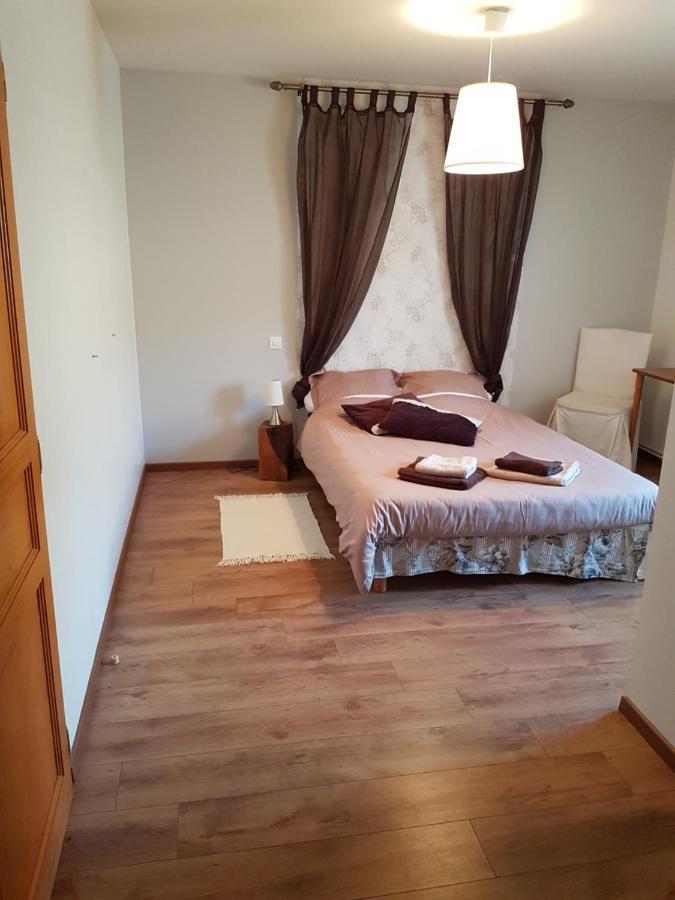 Bed and Breakfast Le Domaine De Bellevue Tanzac Exterior foto