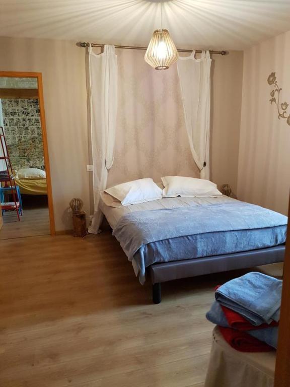 Bed and Breakfast Le Domaine De Bellevue Tanzac Exterior foto