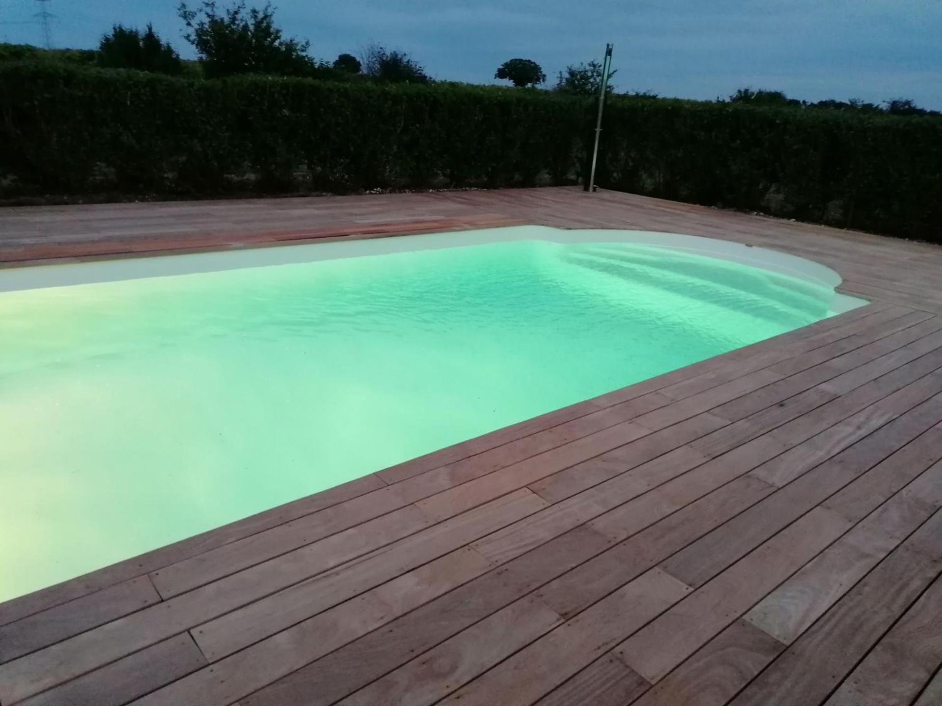 Bed and Breakfast Le Domaine De Bellevue Tanzac Exterior foto