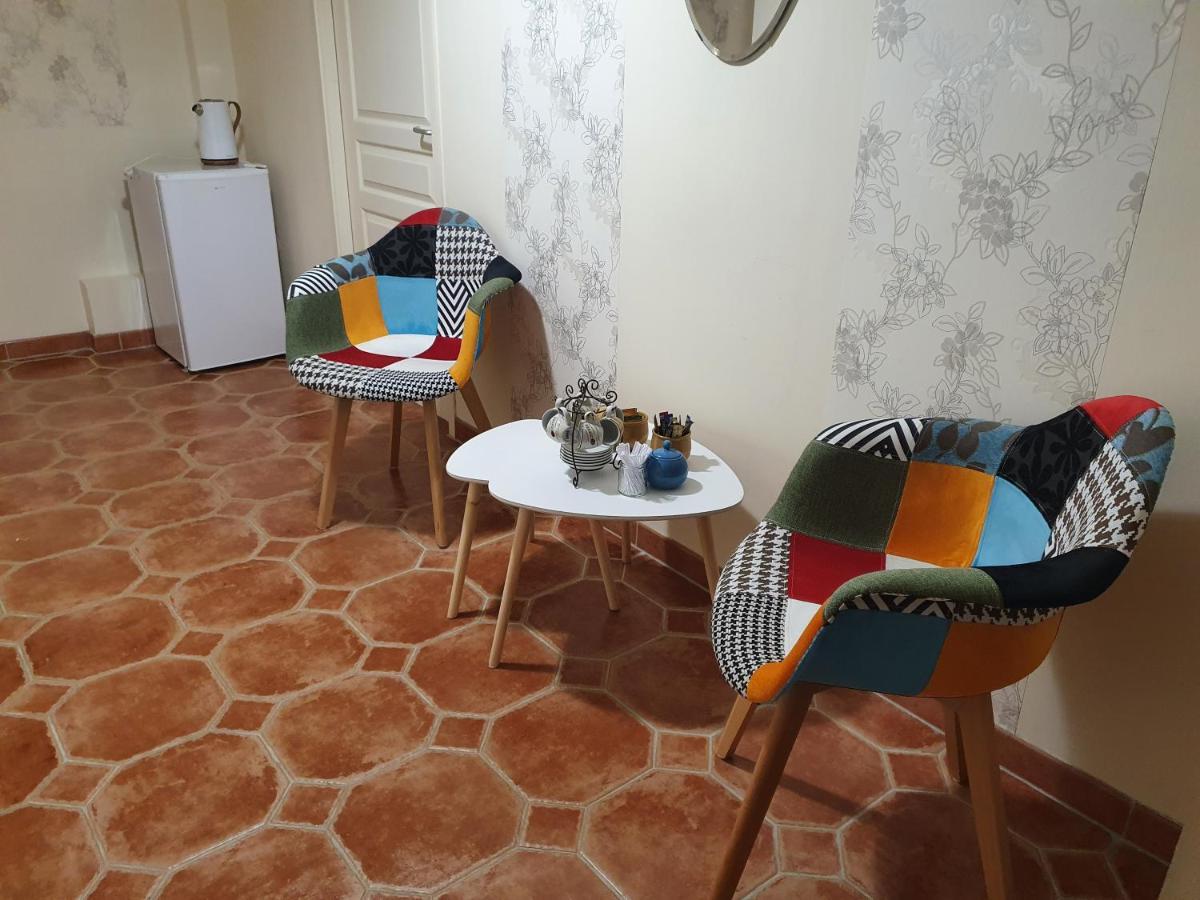 Bed and Breakfast Le Domaine De Bellevue Tanzac Exterior foto